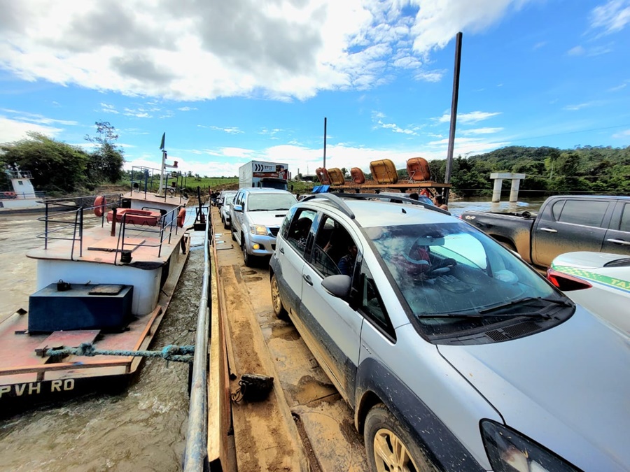 ALTO PARAÍSO: Travessia por balsa no rio Jamari passa a ser gratuita 