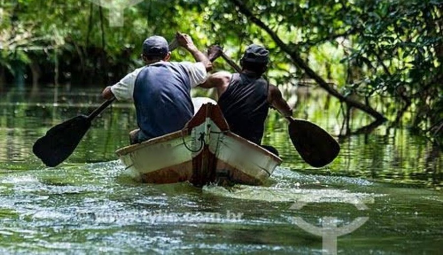 ENCAPUZADOS: Bandidos usam canoa para fugir após roubo em chácara na BR-364