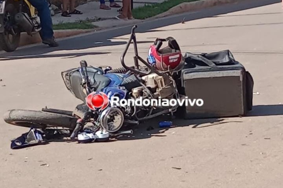 PERIGO: Motoboy fica inconsciente após grave batida entre moto e carro