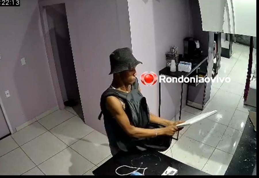 ASSISTA: Ladrões furtam vários notebooks, celulares, caixas JBL e relógios em loja