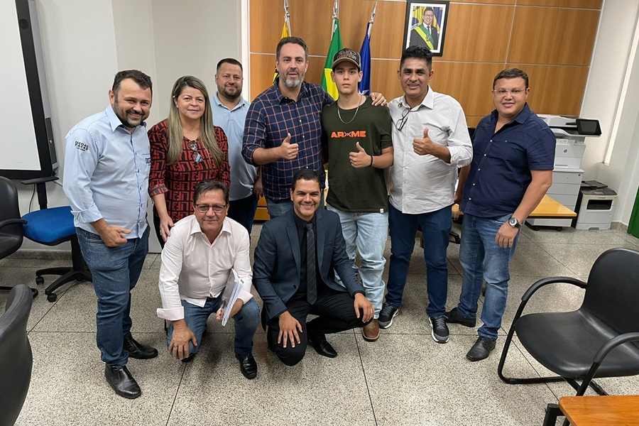 CÁSSIO GOIS: Deputado fortalece parceria com despachantes em reunião na sede do Detran