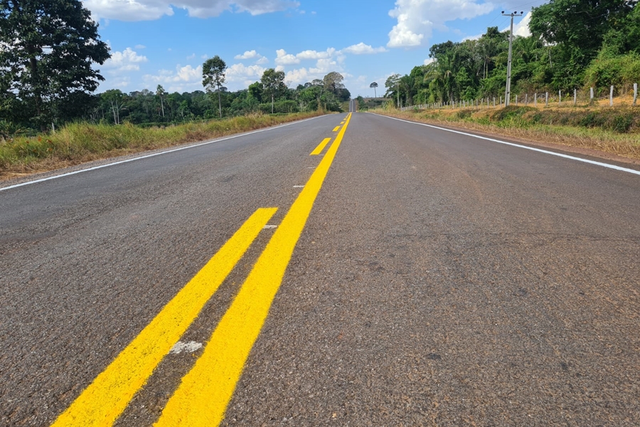 CASTANHEIRAS: Deputado agradece ao DER pela implantação da sinalização horizontal na RO-267