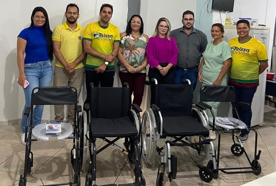 TAISSA SOUSA: Após fiscalização de deputada, Hospital João Paulo II recebe cadeiras de rodas e de banho