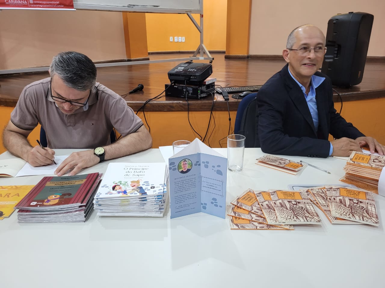 LITERATURA: Livros são lançados em biblioteca da zona Sul de Porto Velho