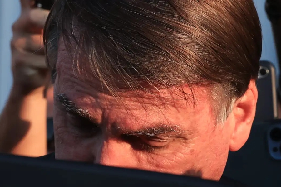 PRAZO: Moraes dá 48h para Bolsonaro explicar estadia na embaixada da Hungria