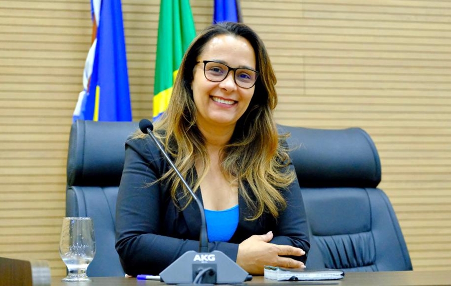 ROSANGELA DONADON: Deputada solicita intervenção urgente do DER para recuperação da linha C5