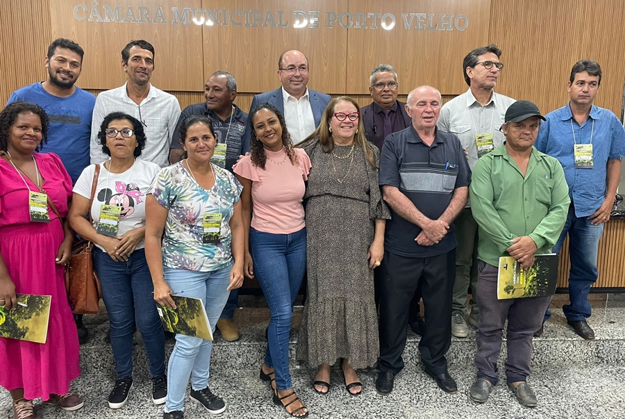 ELLIS REGINA: Vereadora defende direito de ir e vir de população da Gleba Rio Preto