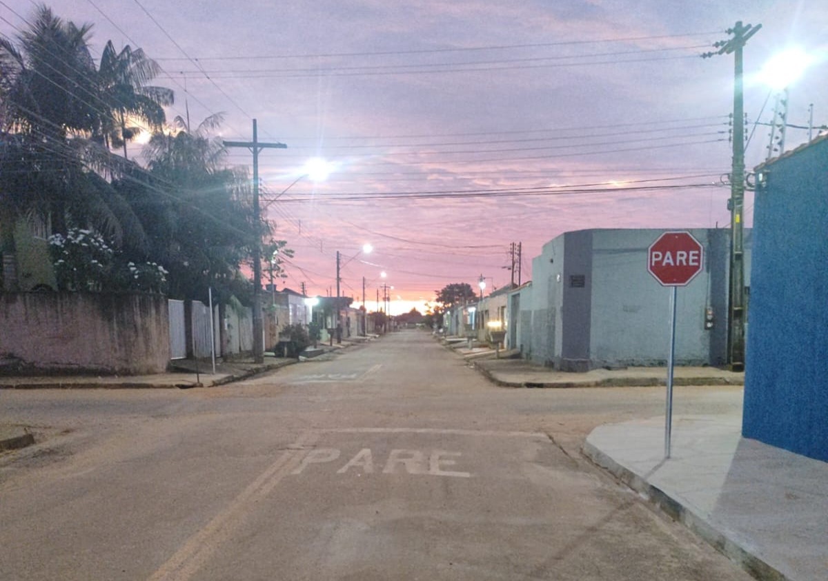 EDWILSON NEGREIROS: Após pedido de vereador prefeitura instala sinalização em cruzamento crítico 