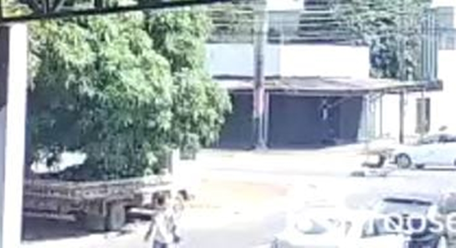 INTUBADO: Vídeo mostra gravíssimo atropelamento de ciclista na Jaci-Paraná