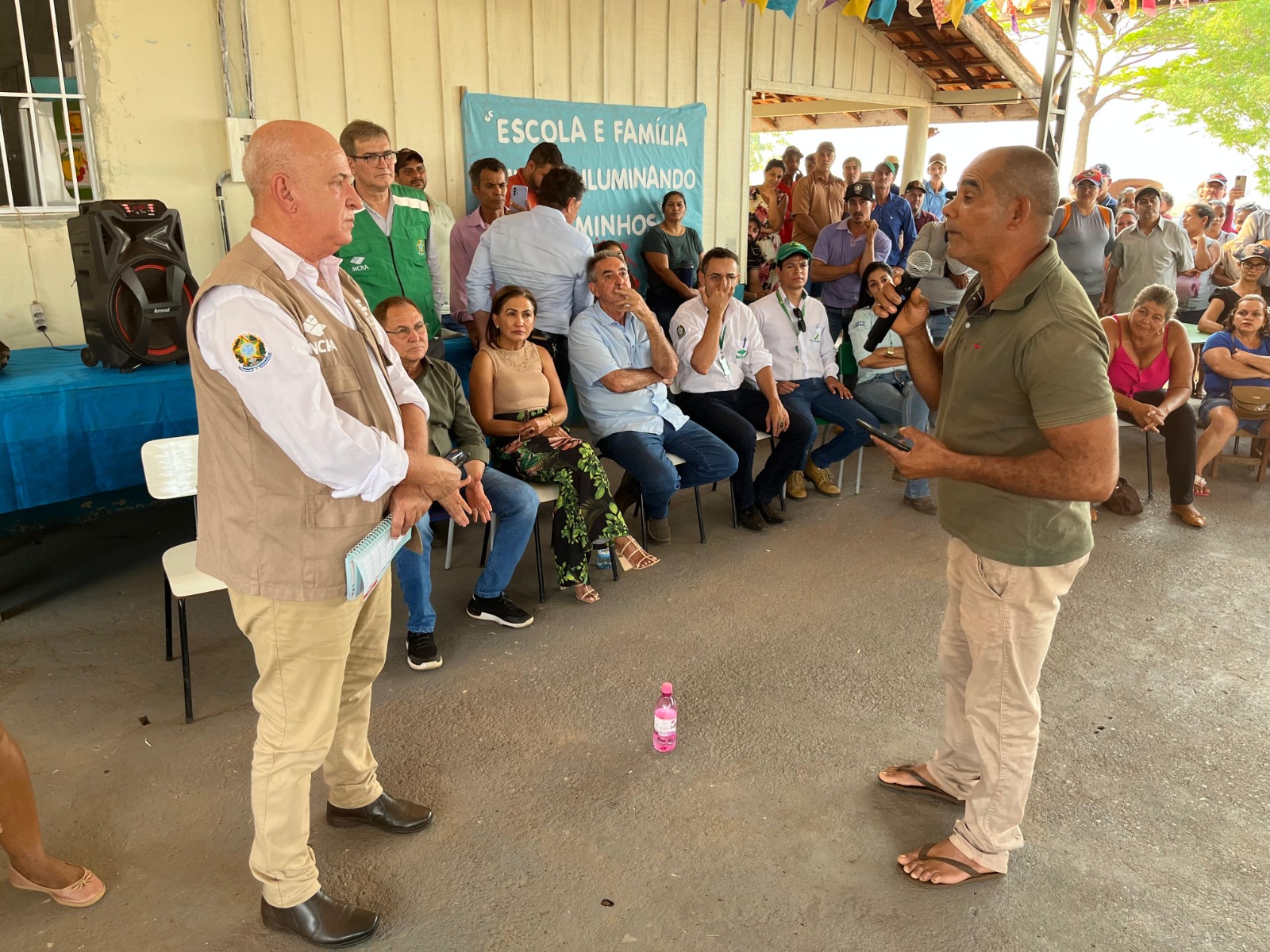 FAZENDA SANTA RITA: Incra leva Crédito Instalação e documento da terra às famílias dos assentamentos