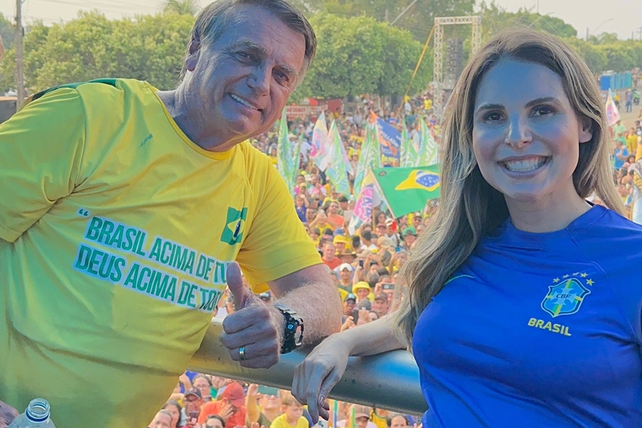 ELEIÇÕES 2024: Bolsonaro declara apoio a reeleição da prefeita Carla Redano