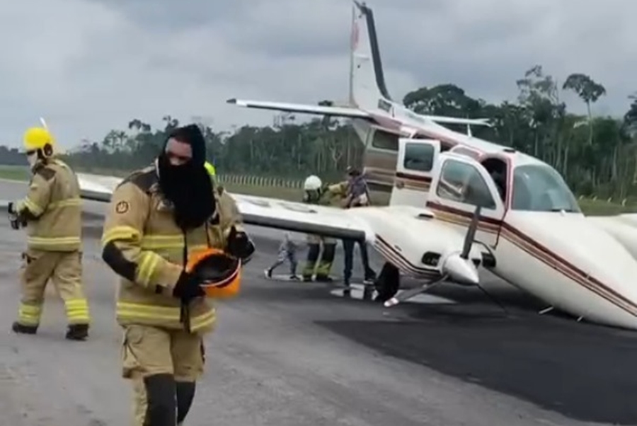 SUSTO: Avião de pequeno porte faz pouso forçado 