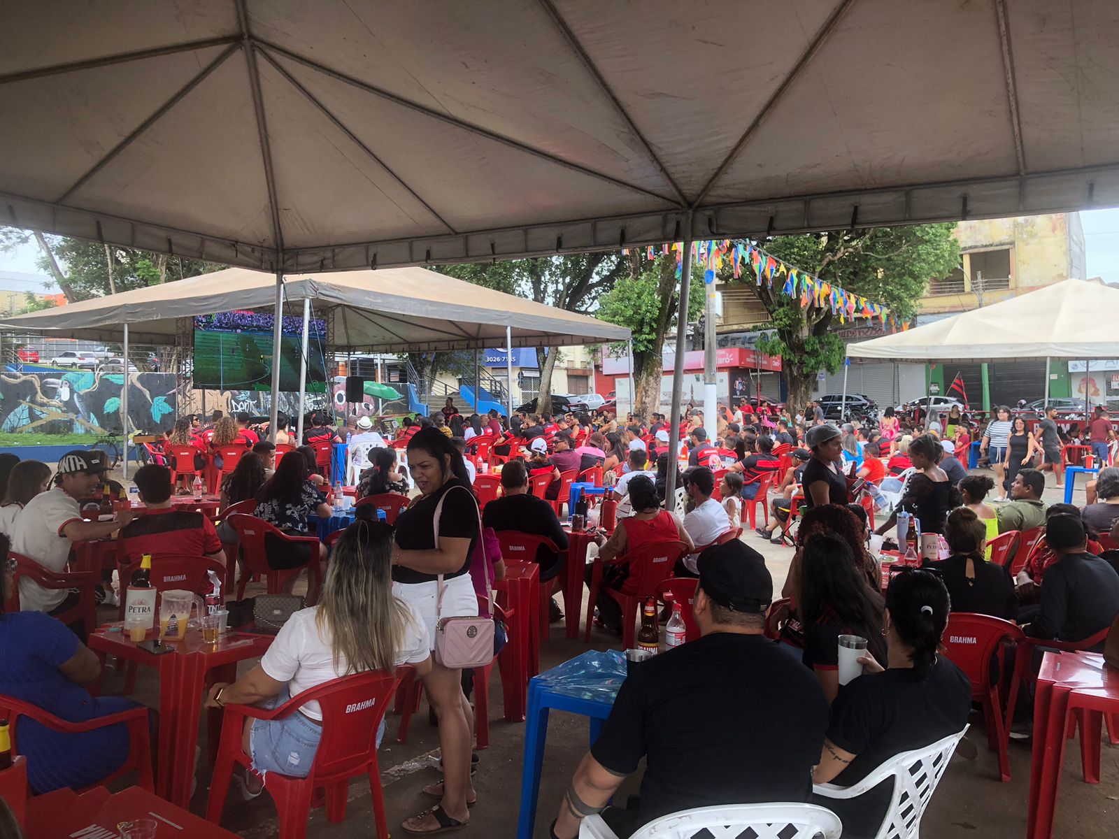 MERCADO CULTURAL: Shows, feijoada e transmissão da final da Libertadores 