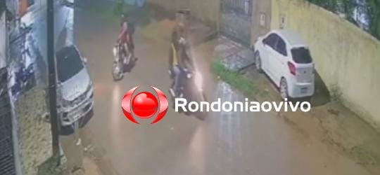 FILMADO: Video mostra bandidos furtando Honda Fan na frente de casa em Porto Velho 