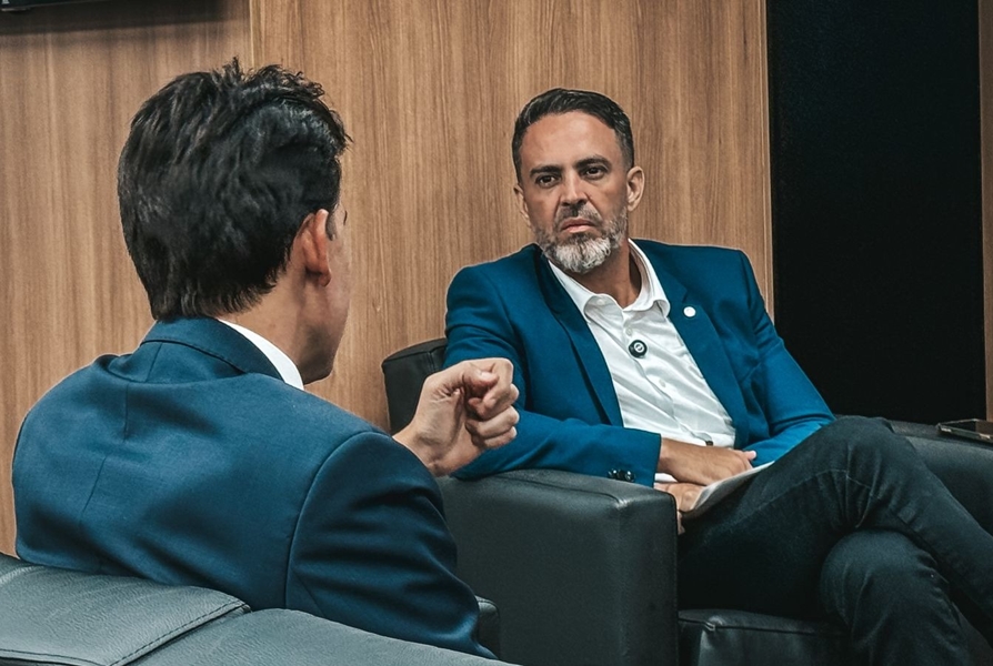 PREÇOS DE PASSAGENS: Léo Moraes busca com ministro alternativas para voos mais baratos