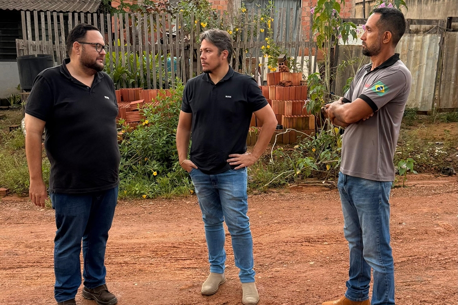 NOVA ESPERANÇA: Zé Paroca e secretário adjunto de obras avaliam necessidade de pavimentação