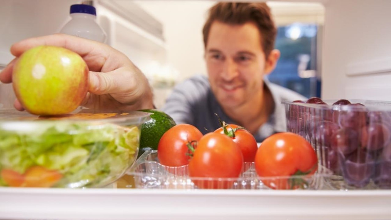 UM FENÔMENO: Você continua com fome mesmo depois de comer?  