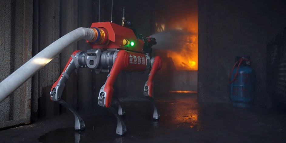 O COMBATENTE: Unitree lança robô-cão B2 para combate a incêndios 