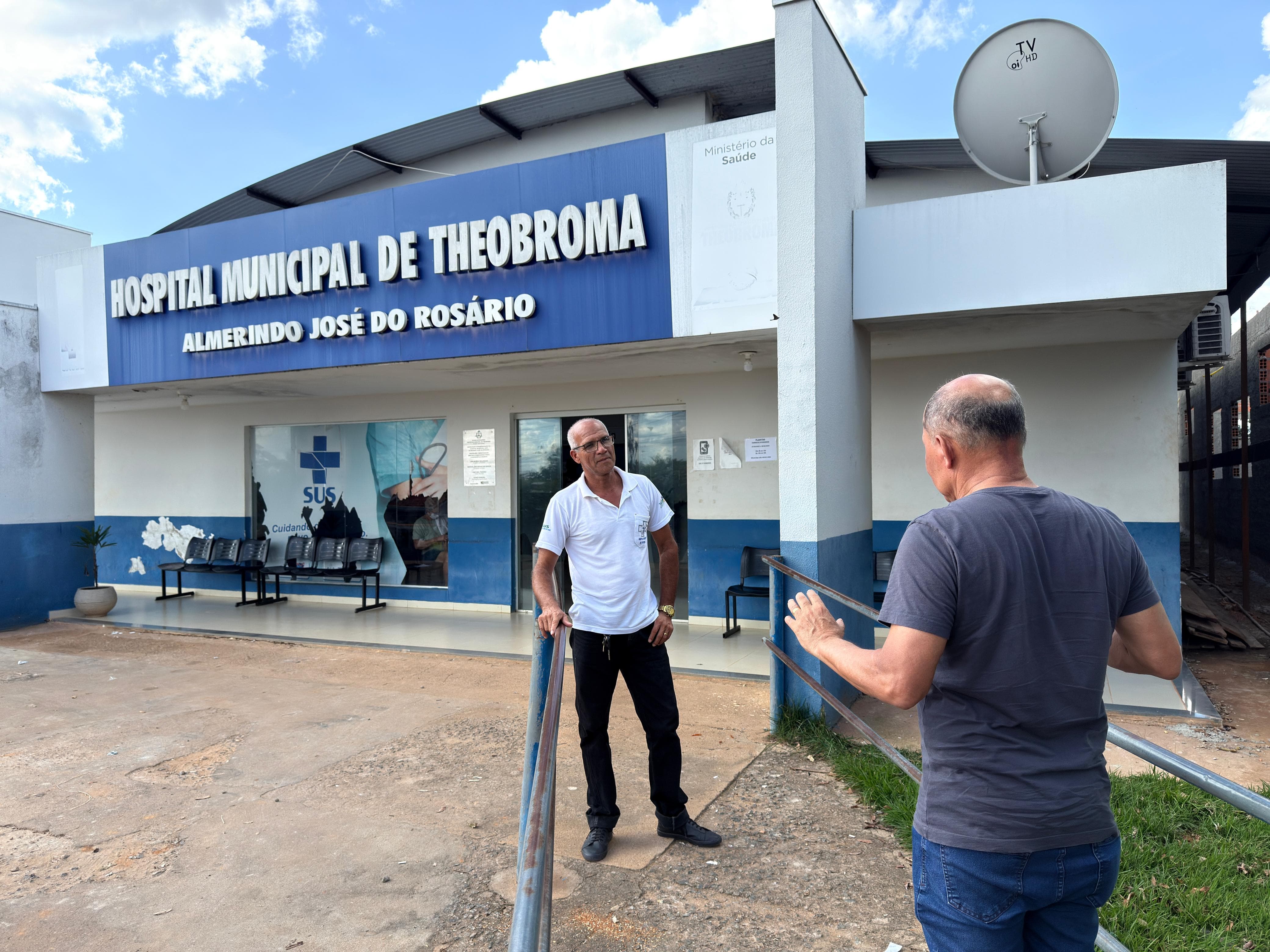 CHRISÓSTOMO: Deputado anuncia quase R$ 2,5 milhões para a saúde de Theobroma durante festa 