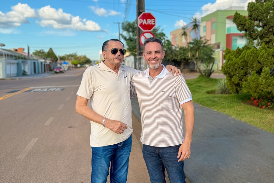 MACÁRIO BARROS: Vereador e prefeito Leo Moraes celebram retorno da mão dupla no bairro liberdade