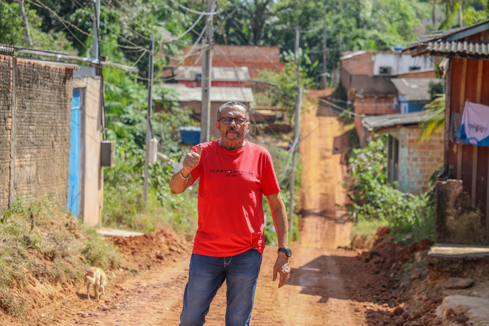 MACÁRIO BARROS: Rua Ângelo Angelim, no bairro Nacional, recebe melhorias após pedido do vereador