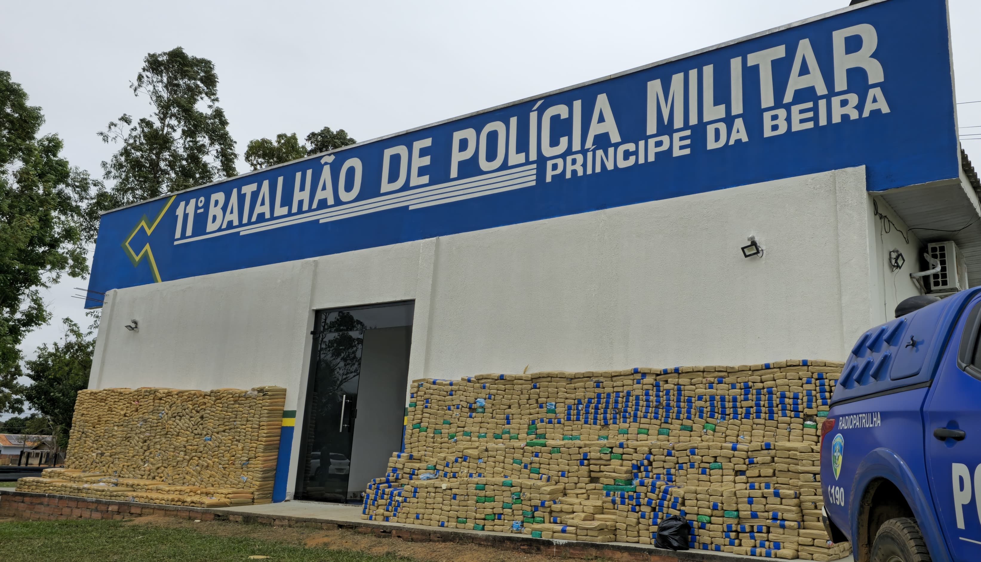 OPERAÇÃO CONJUNTA: Casal é preso em carreta com quatro toneladas de maconha skunk 