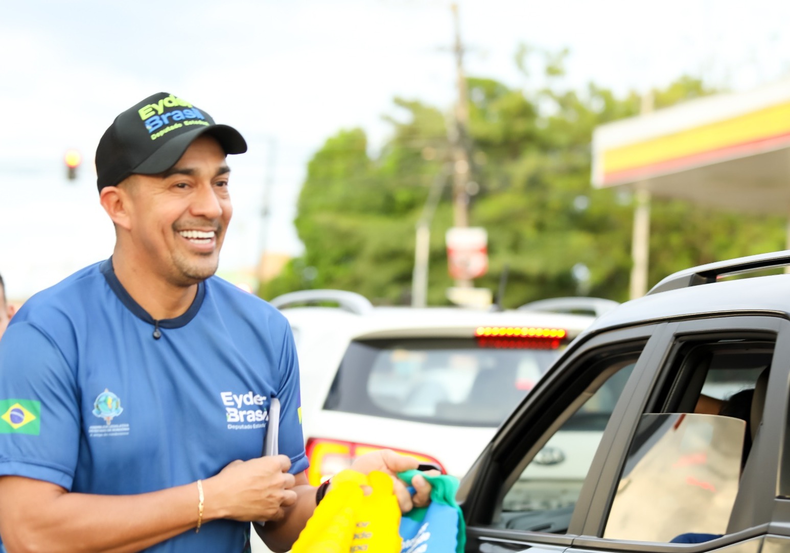 EYDER BRASIL: Deputado presta contas do mandato e vai às ruas para dialogar com a população