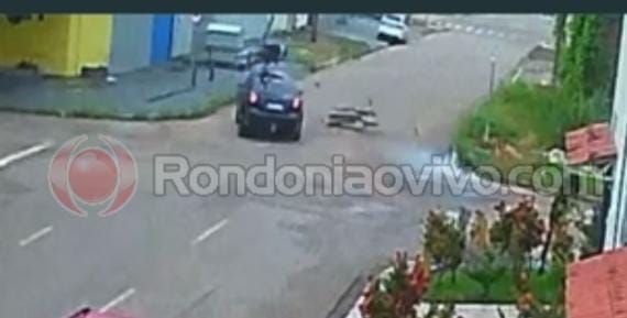 NA DUQUE: Vídeo mostra grave acidente que deixou criança e pai feridos