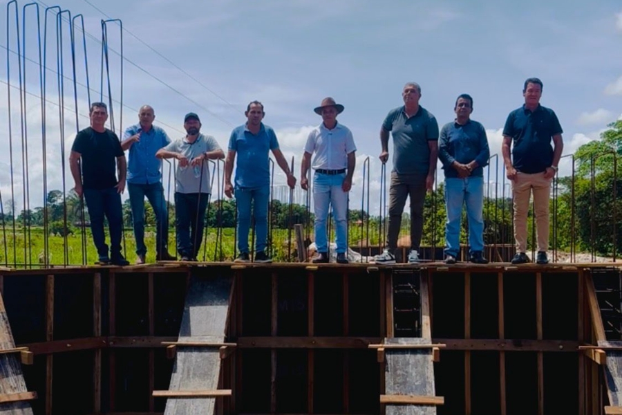 ISMAEL CRISPIN: Deputado acompanha avanço das pontes em São Miguel do Guaporé