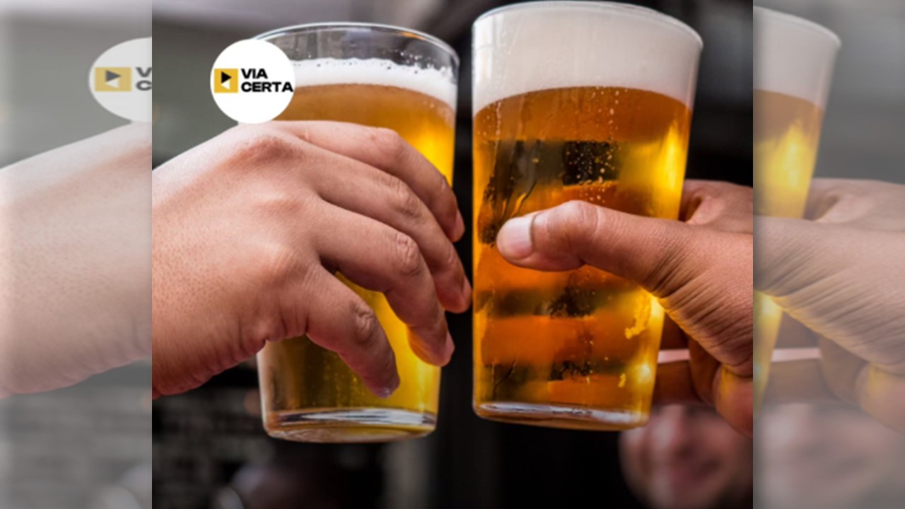 ESSA NINGUÉM REJEITA: Cientista cria cerveja que funciona como vacina e gera debate ético