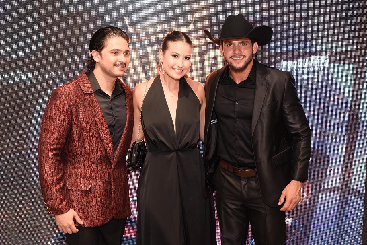 SUCESSO REGIONAL: Cleber e João lançam projeto “Raizão” em evento prestigiado em Rolim de Moura