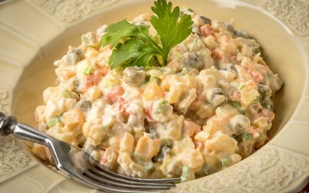 MUITO APRECIADO: Isso é o que acontece no seu corpo quando você come salada de maionese