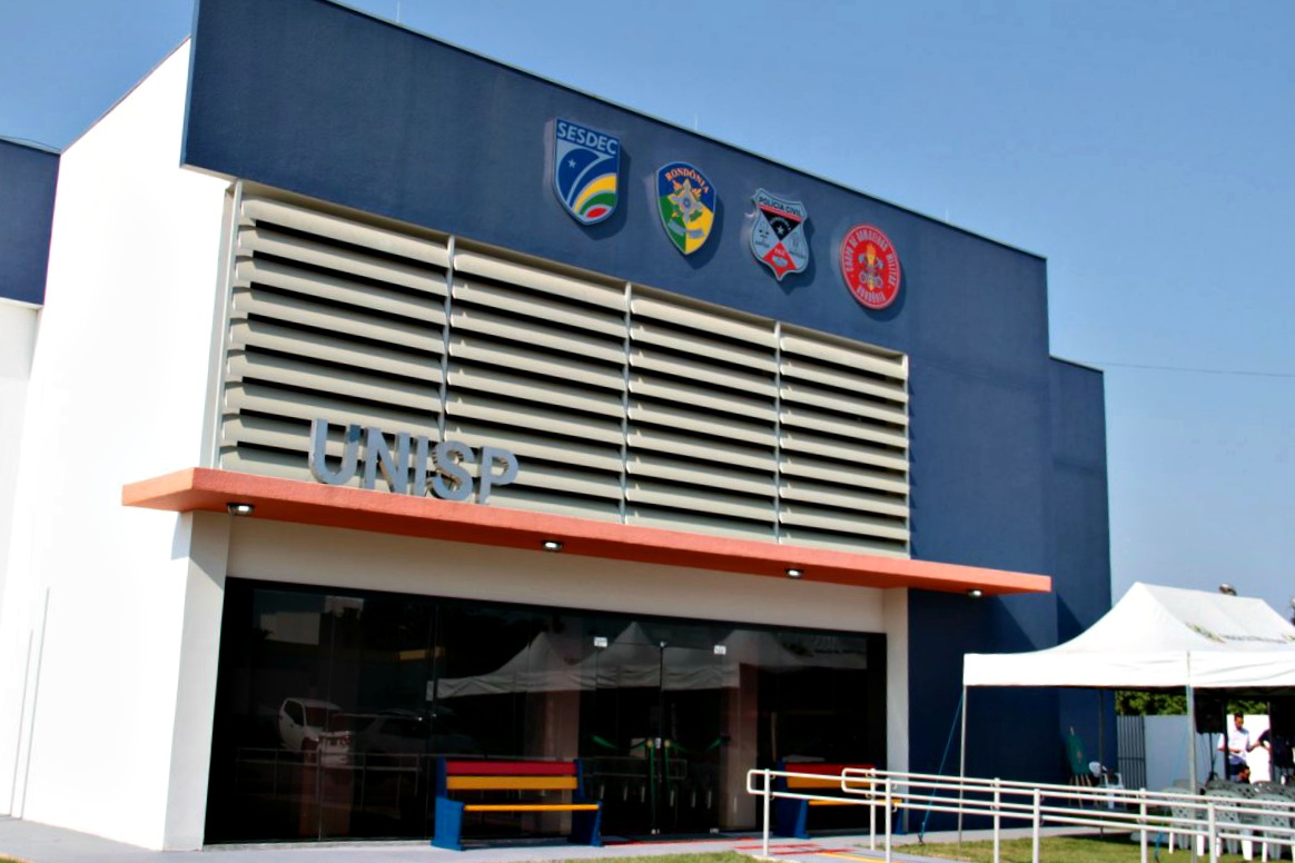 EM RONDÔNIA: Choro de bebê mobiliza vizinhos e Polícia Militar evita possível tragédia