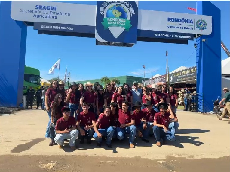 CONHECIMENTO: Estudantes do IFRO de Cacoal participam da Rondônia Rural Show