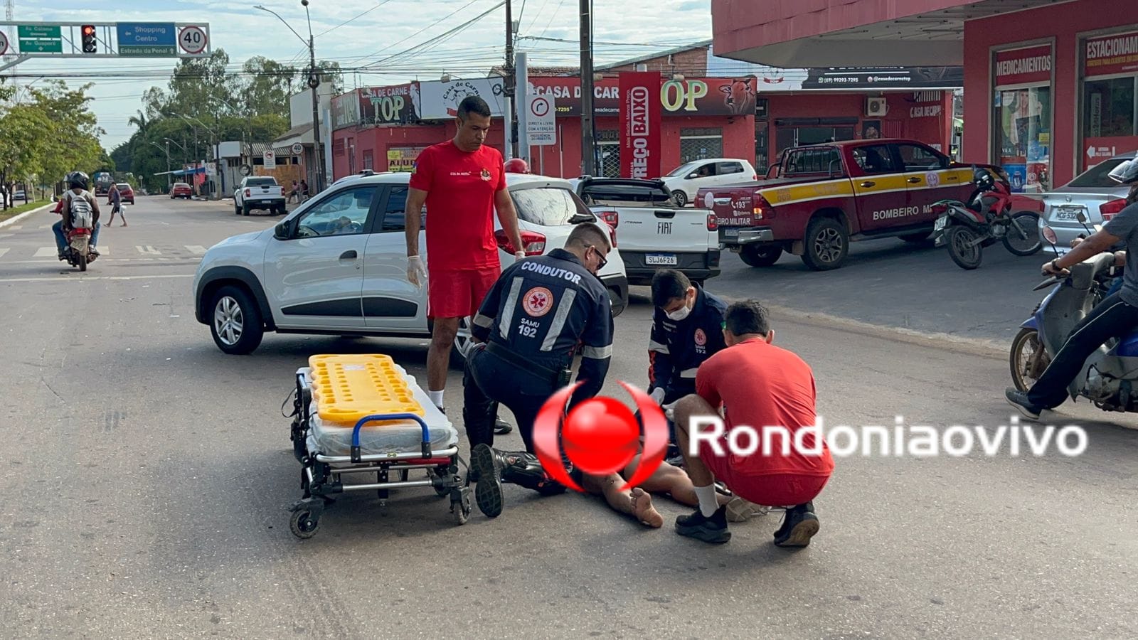 URGENTE: Ciclista e motociclista ficam feridos após grave atropelamento