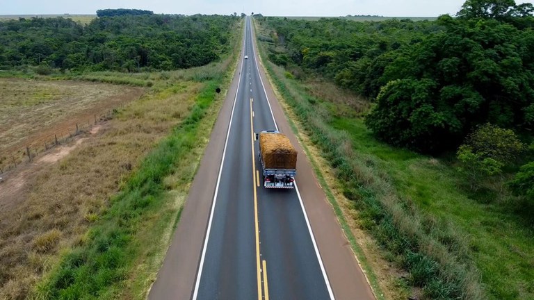 ALERTA: Acidente interdita pista na BR-364 em Candeias do Jamari