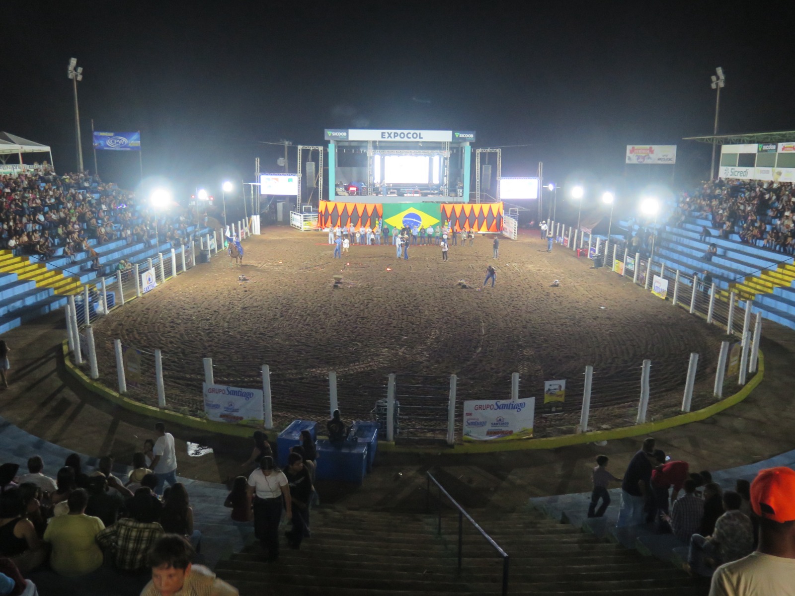 EXPOSIÇÃO AGROPECUÁRIA: Rodeio da 38ª Expocol começa com sorteio de touros e bastidores