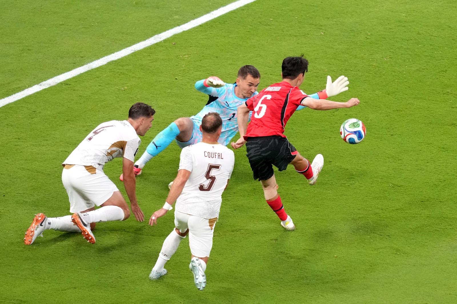 LANTERNAS: Empate deixa Tchéquia e África do Sul pressionadas na Copa do Mundo