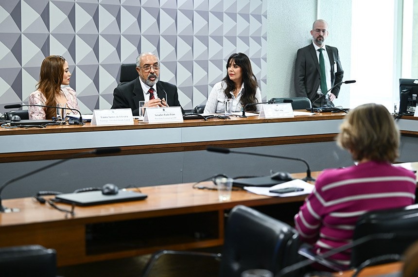 AUMENTO ASSUSTADOR: Senado debate política permanente contra violência de gênero no Brasil