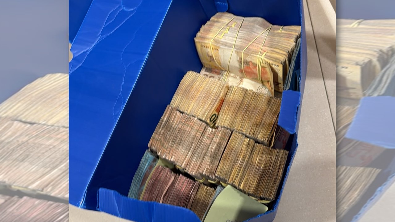 CAIXA DE DINHEIRO: PF apreende dinheiro e relógios de luxo em operação que mira a Assembleia de RO