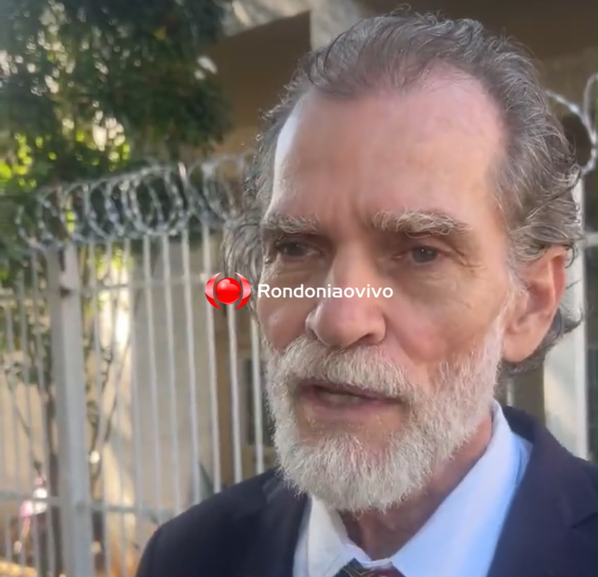 AO VIVO: Advogado de Nicolas Buranello acusado de matar médico fala com a imprensa