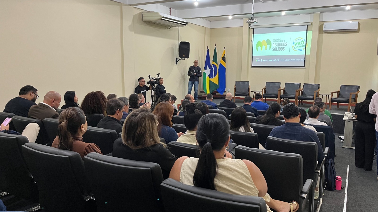 SUSTENTABILIDADE: Ecofort destaca responsabilidade compartilhada na gestão de resíduos em PVH