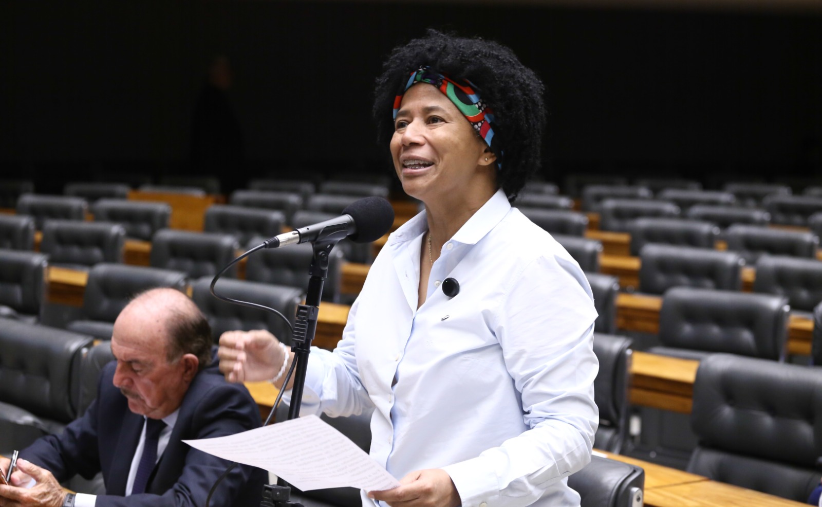 SILVIA CRISTINA: Deputada é a única deputada de RO em votação da PEC 47