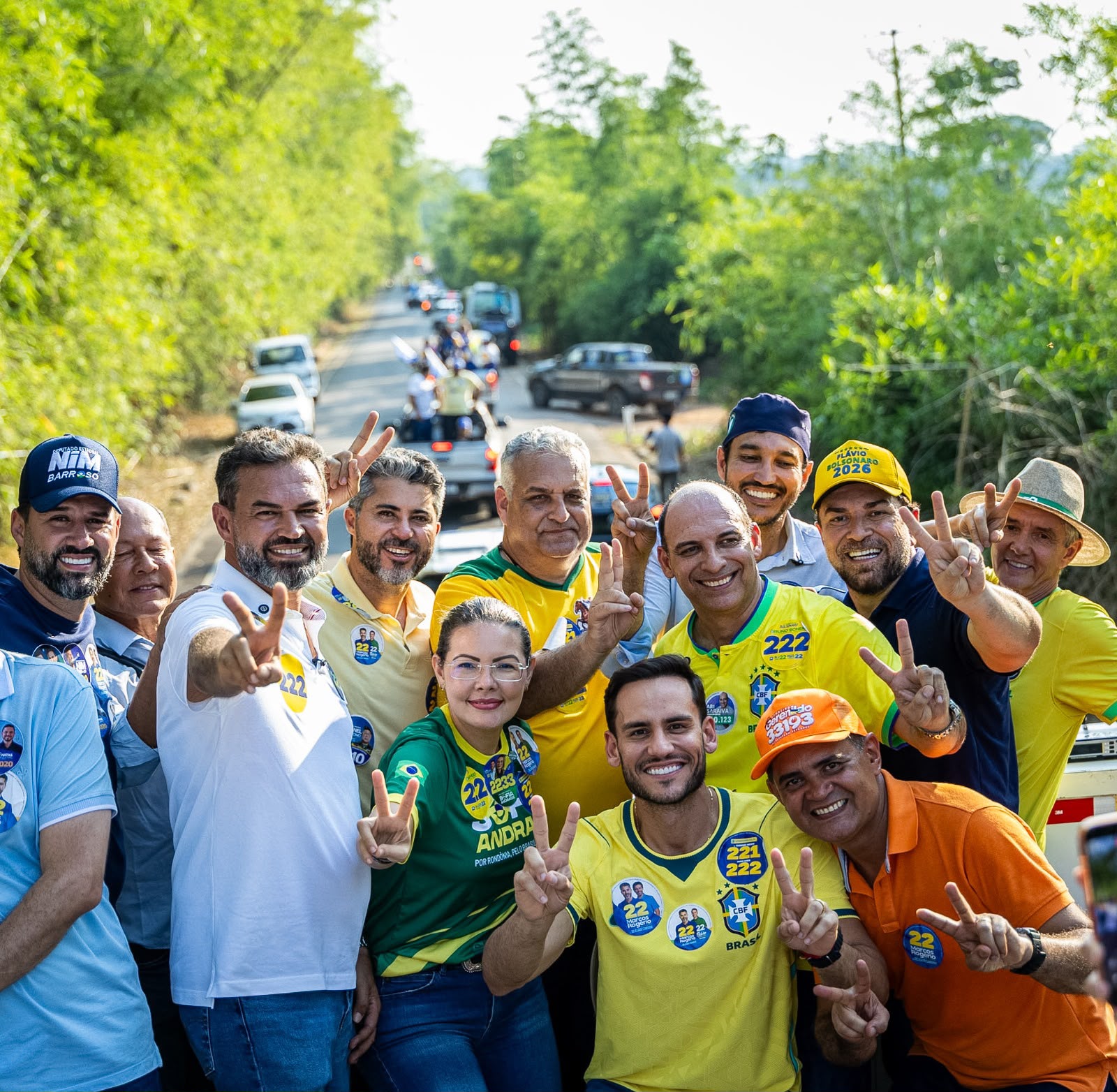 ELEIÇÕES 2026: Marcos Rogério e vice de Flávio Bolsonaro mobilizam multidões no interior de RO