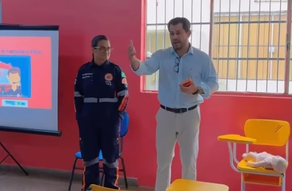 ESCOLA SEGURA: Lei nº 3.385/2026 começa a ser executada com curso de primeiros socorros 