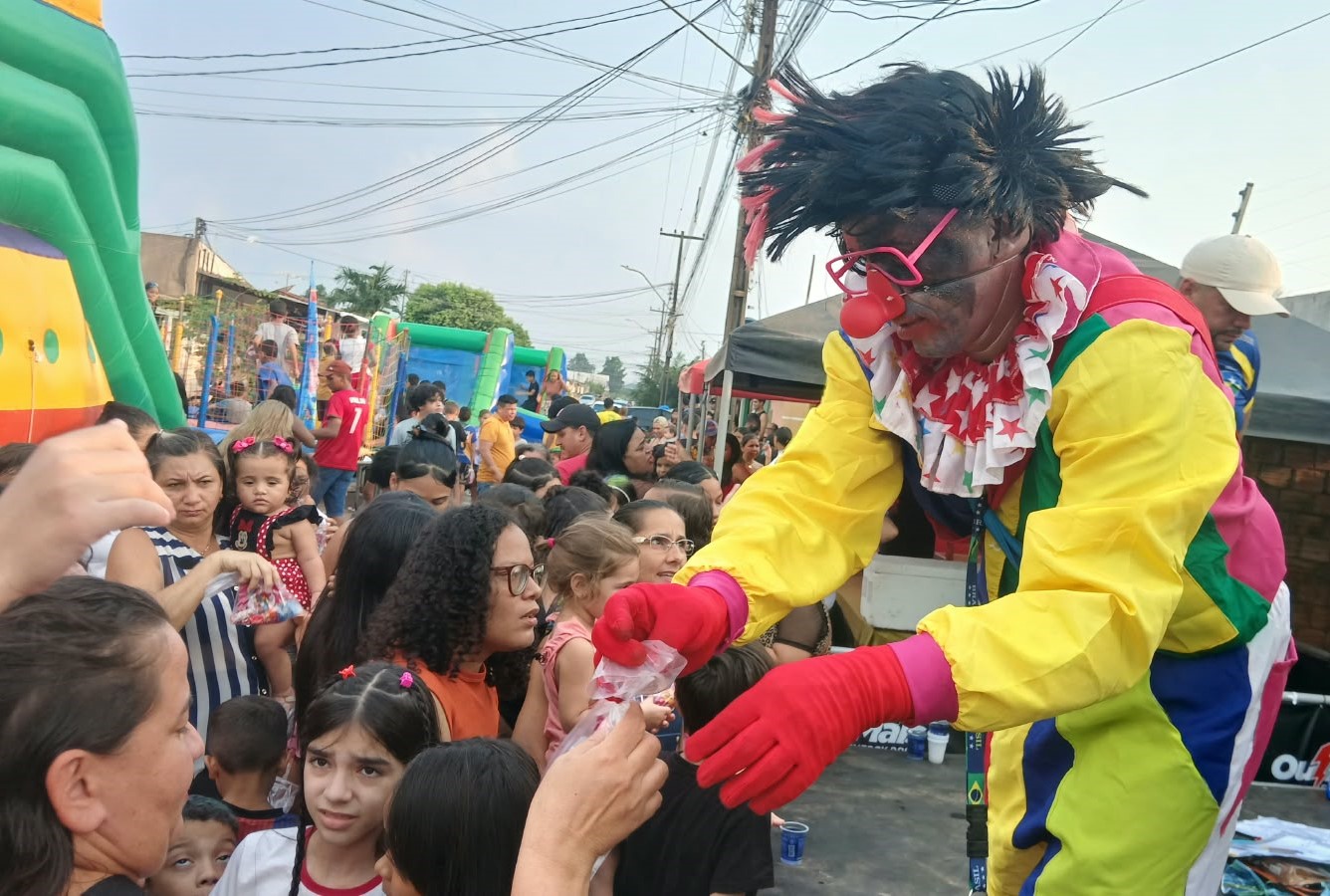 DIA DAS CRIANÇAS: Bairro Três Marias realiza festa com brinquedos e atrações culturais
