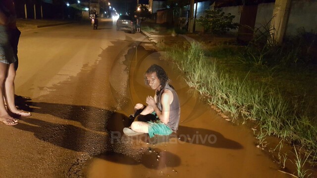 EMBRIAGUEZ: Pedestre é atingido por carro ao atravessar rua