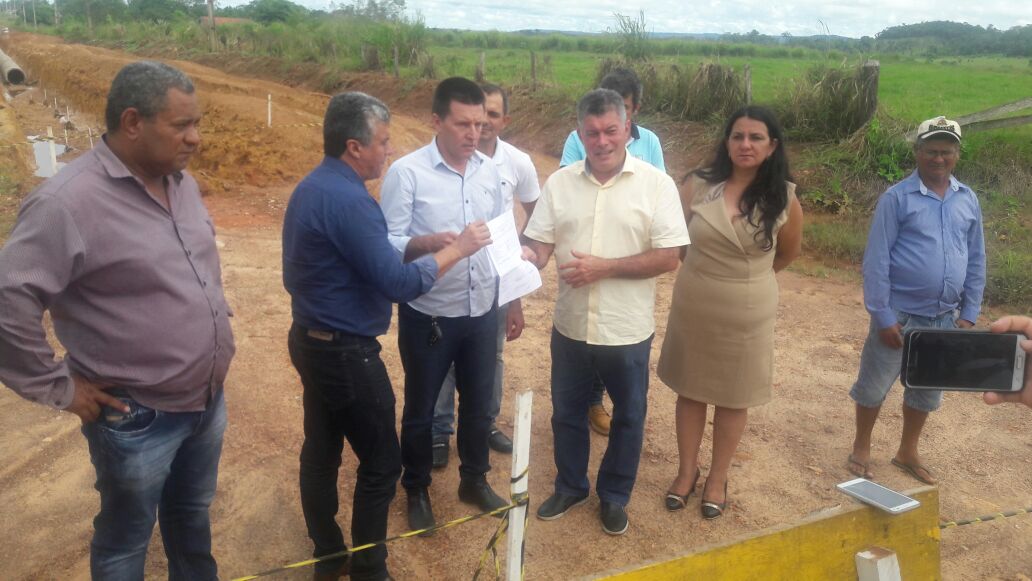 Edson Martins participa da assinatura da Ordem de serviço da RO-010