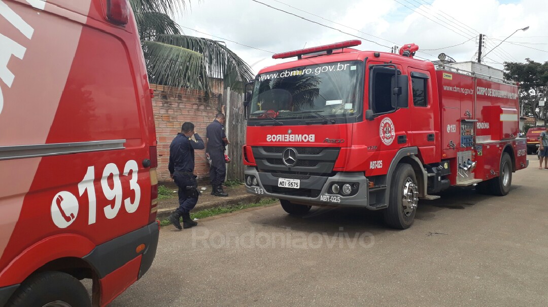 LOUCURA: Homem incendeia casa com crianças dentro na capital