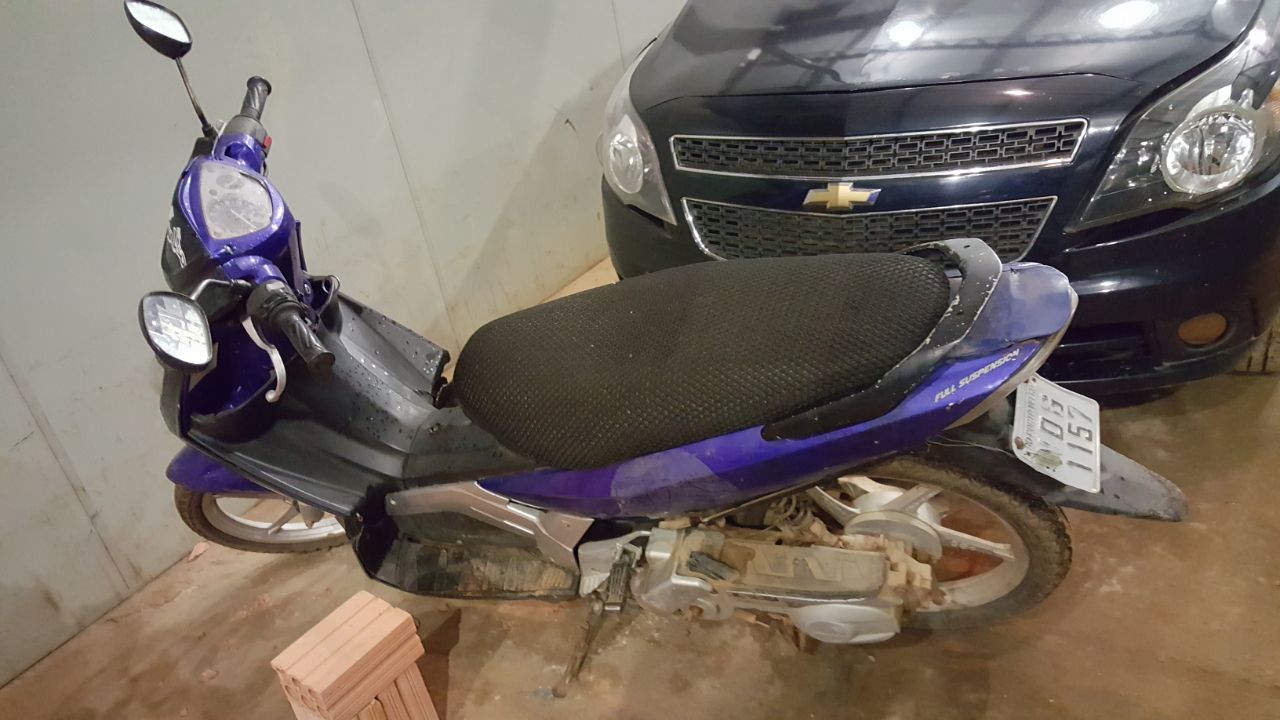 Mulher é presa com moto roubada na Zona Leste